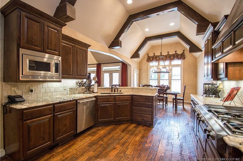 11170 S 72nd Ave E, Bixby