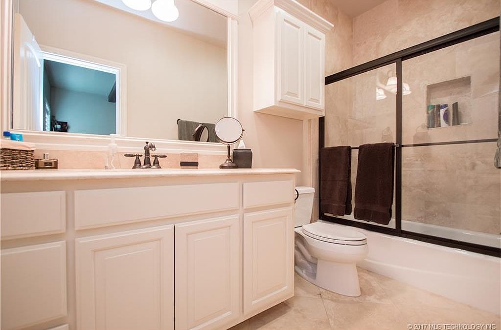 11170 S 72nd Ave E, Bixby