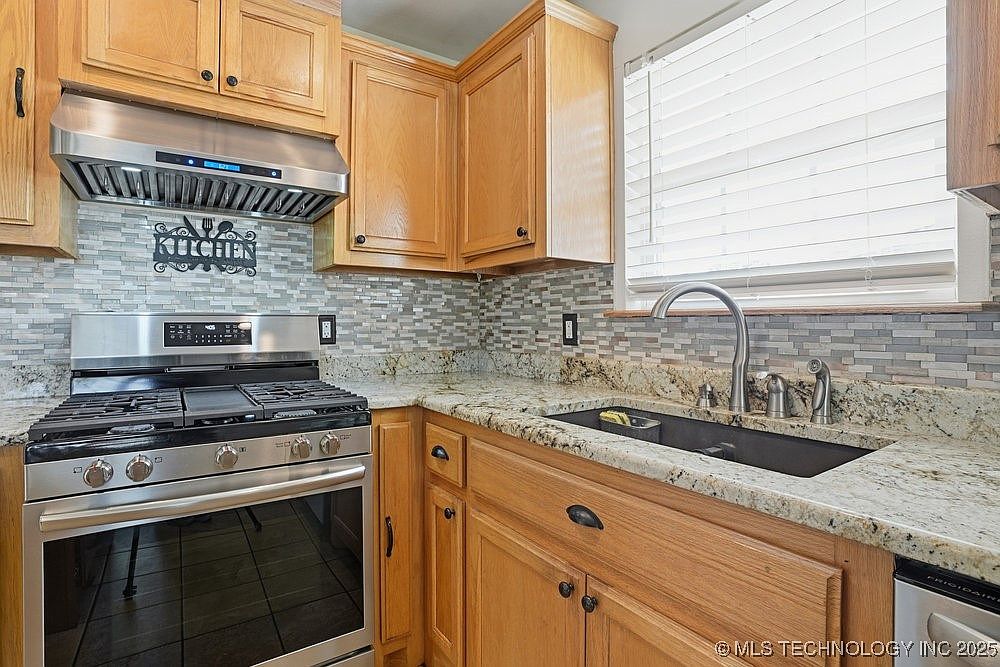 8195 Highway 82a, Tahlequah