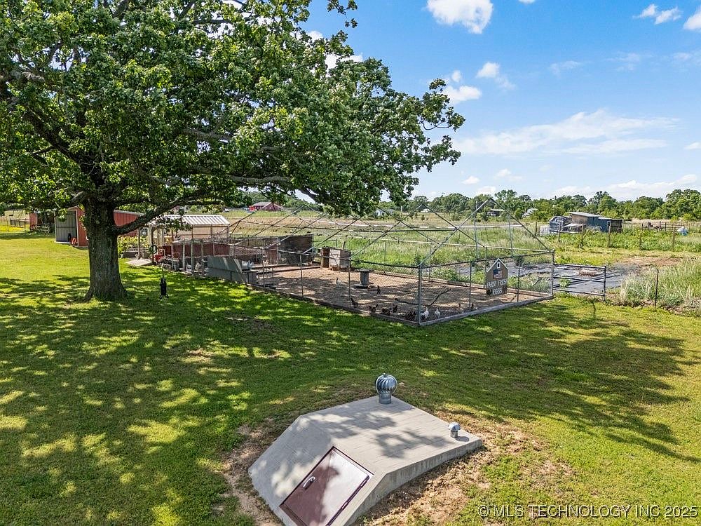 8195 Highway 82a, Tahlequah