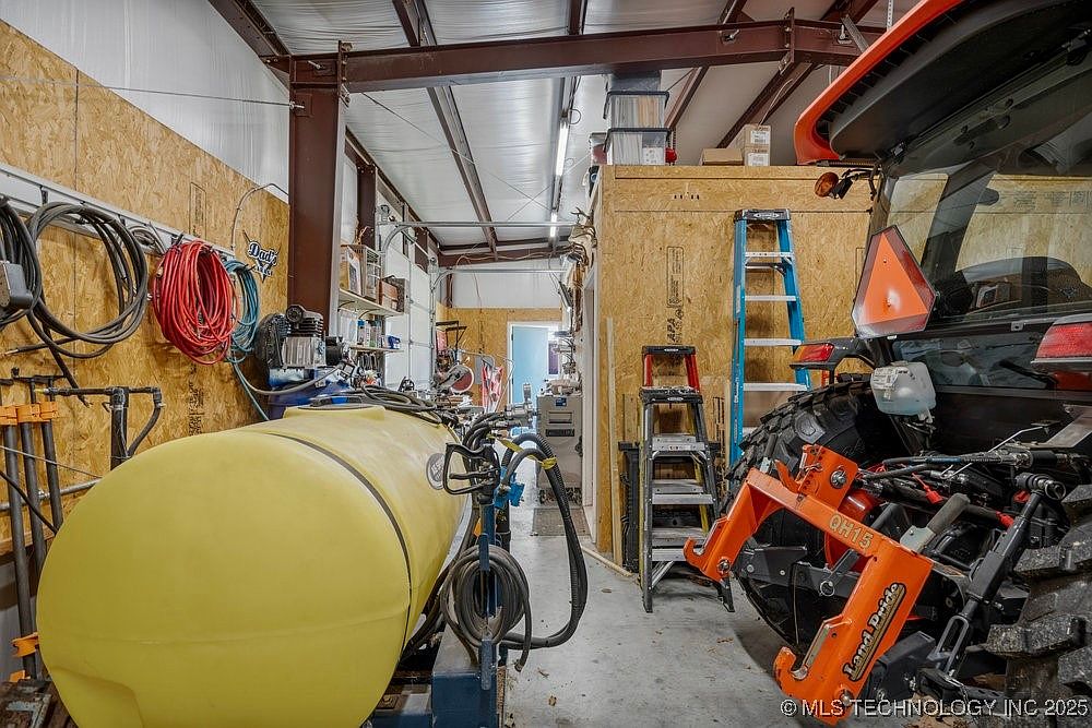 8195 Highway 82a, Tahlequah