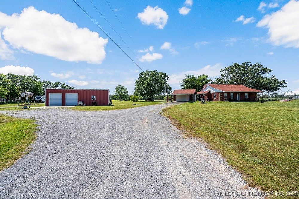 8195 Highway 82a, Tahlequah