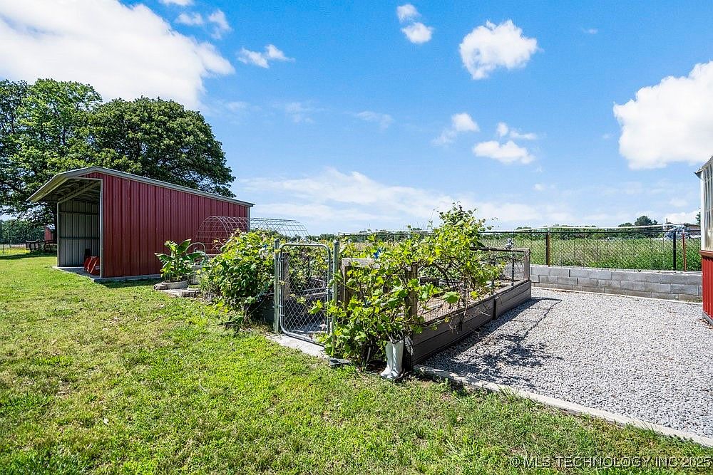 8195 Highway 82a, Tahlequah