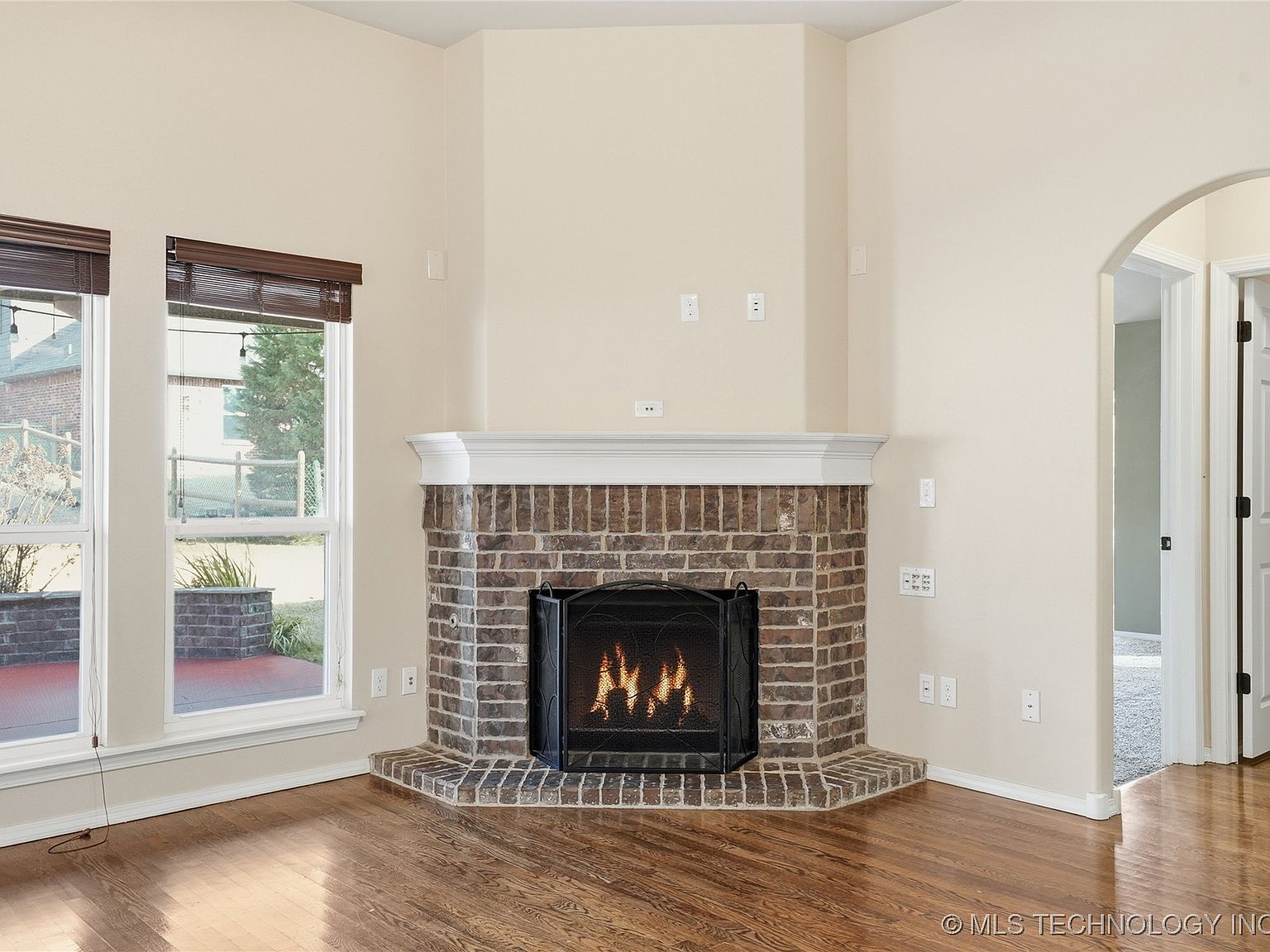 1809 W Woodbury St N, Broken Arrow