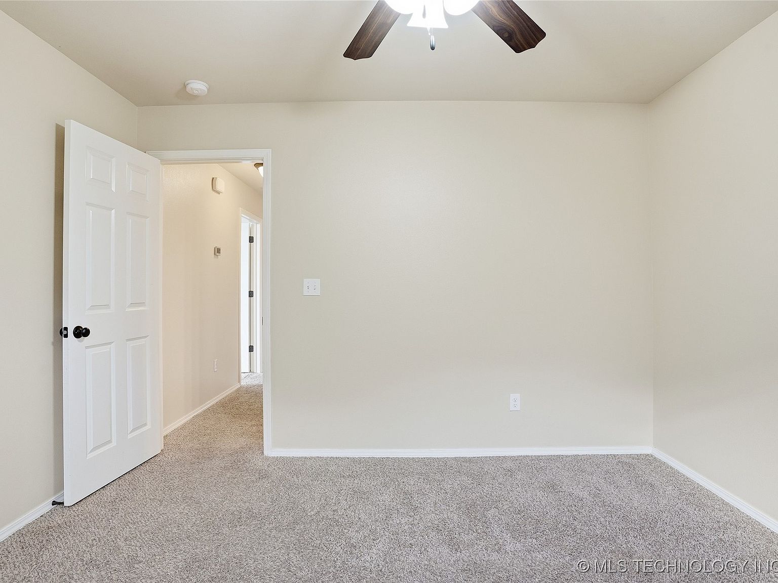 1809 W Woodbury St N, Broken Arrow