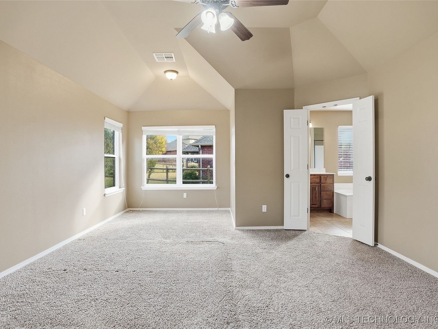 1809 W Woodbury St N, Broken Arrow