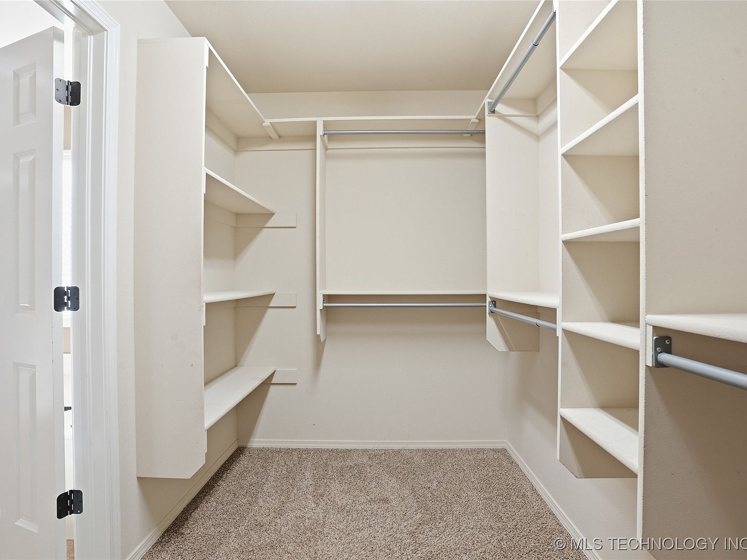 1809 W Woodbury St N, Broken Arrow