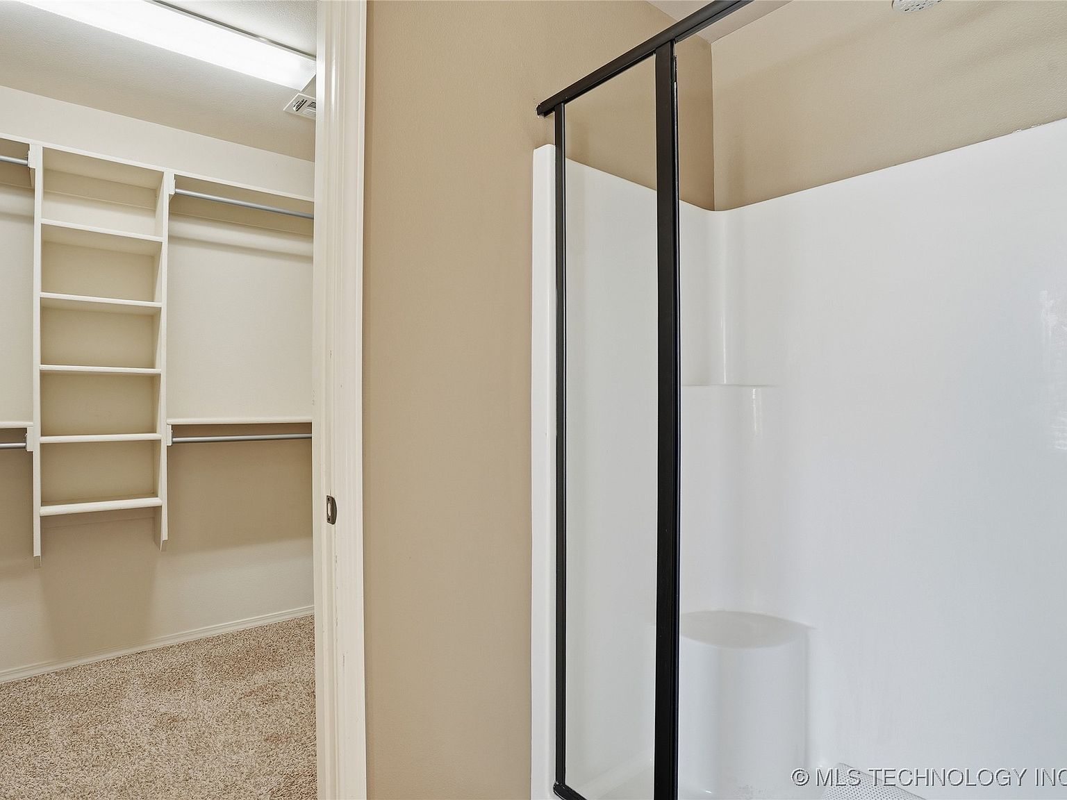 1809 W Woodbury St N, Broken Arrow