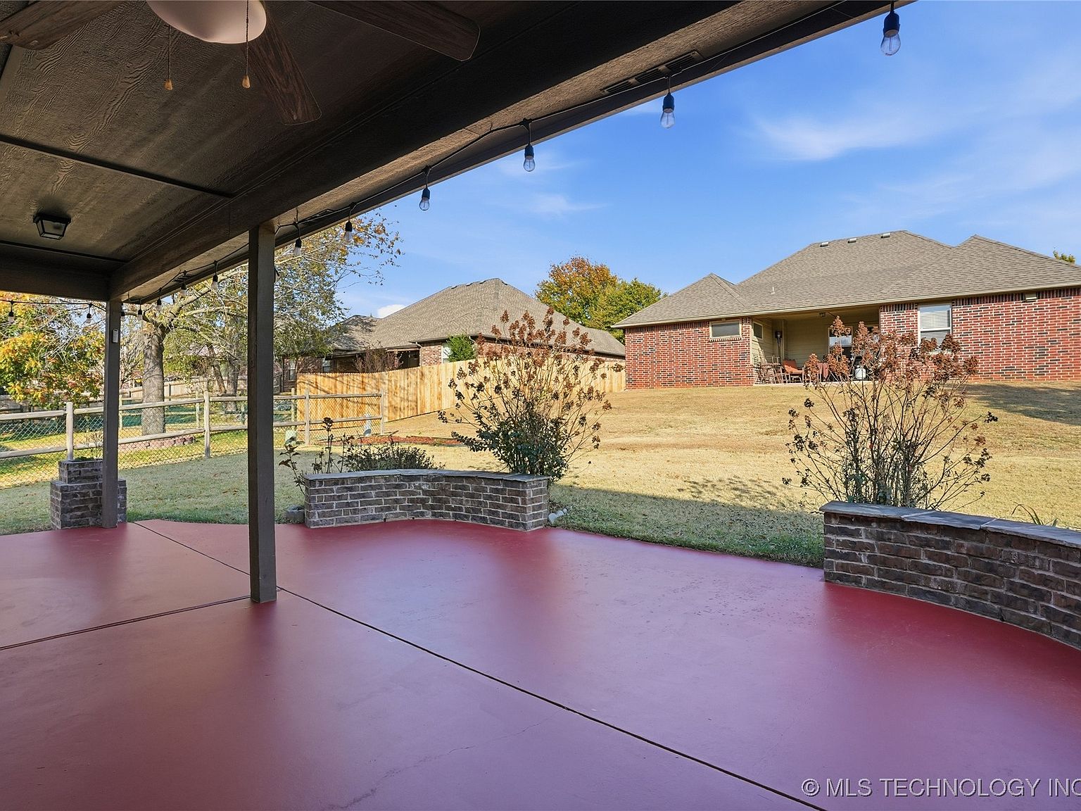 1809 W Woodbury St N, Broken Arrow