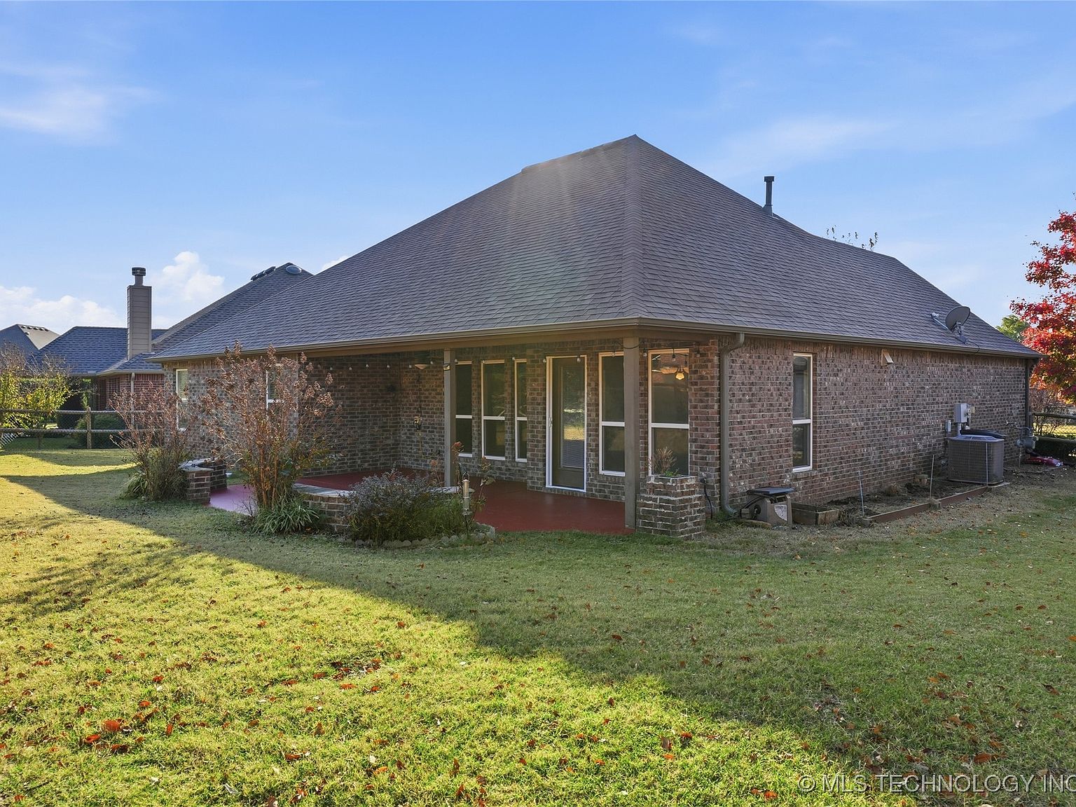 1809 W Woodbury St N, Broken Arrow