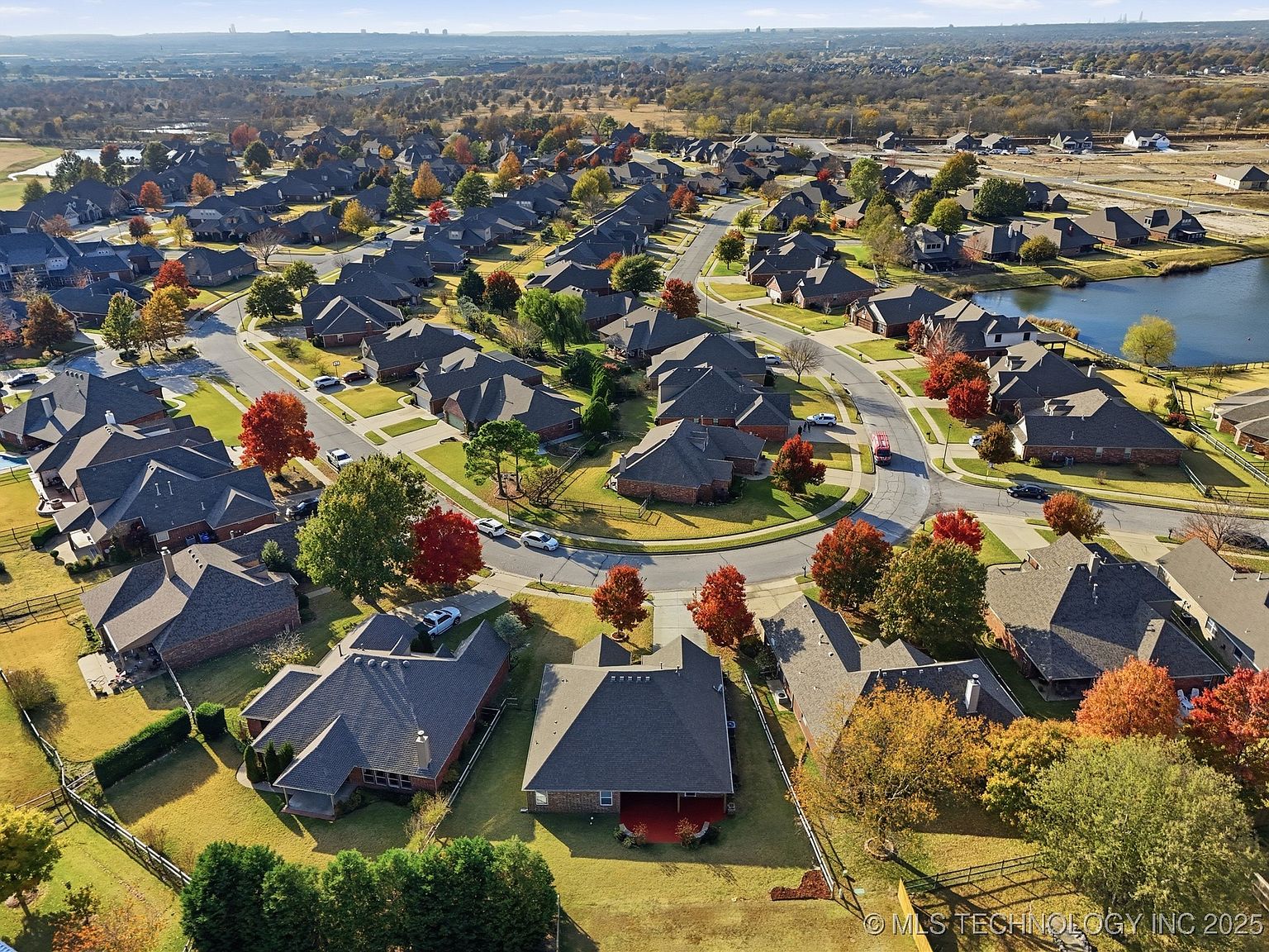 1809 W Woodbury St N, Broken Arrow